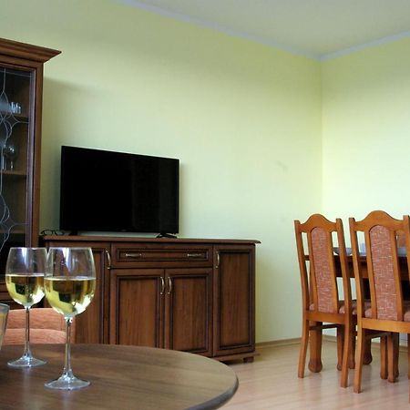 Apartament Z Widokiem Na Latarnie Apartamento Kołobrzeg Exterior foto