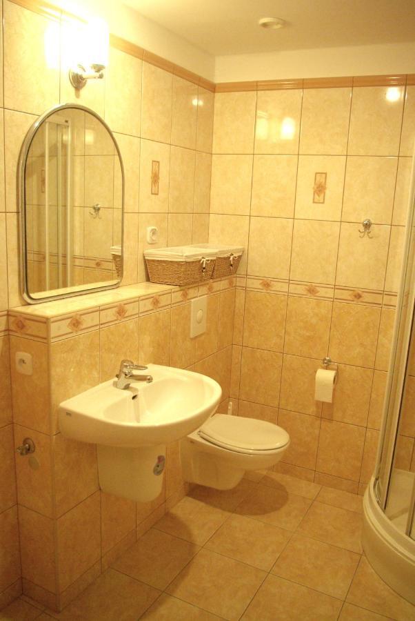 Apartament Z Widokiem Na Latarnie Apartamento Kołobrzeg Exterior foto